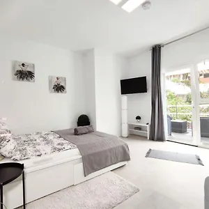 Apartment Fantastico Apartments Ruhige Top-Lage, Balkon Oder Terrasse, Gratis Parkplatz & Klimaanlage, Ideal Fuer Paare Und Alleinreisende, Puerto de la Cruz (Tenerife)