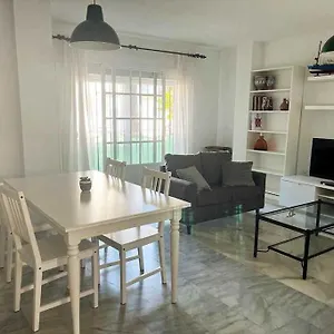 https://apartamento-en-estepona-marbella.es-andalucia.com